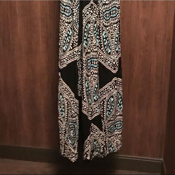 Ella Moss Maxi Dress - Picture 4 of 9